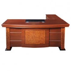 Bàn lãnh đạo Hòa Phát DT2010H35