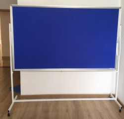 Bảng ghim có chân di động, kích thước: 120x160cm