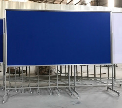 Bảng ghim có chân di động, kích thước: 120x200cm