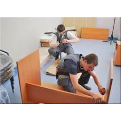 Tháo lắp bàn làm việc văn phòng