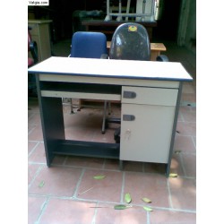 Bàn làm viêc, bàn vi tính BVT12