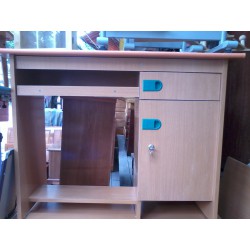 Bàn làm viêc, bàn vi tính BVT10