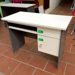 Bàn văn phòng BLV10G