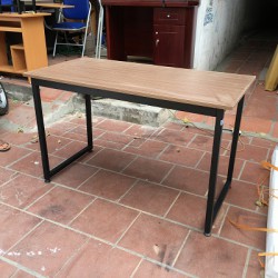 Bàn làm việc chân sắt giá rẻ BSL1260