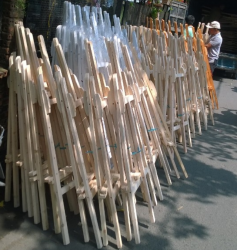 Khung giá  đỡ vẽ tranh cho bé gấp gọn cao 1m30 bằng gỗ giá rẻ GV13