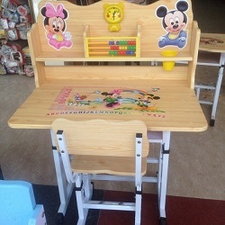 Bộ bàn ghế học sinh có giá sách màu vàng BHS01VG