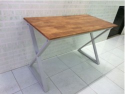 Bàn khung sắt sơn tĩnh điện mặt gỗ tự nhiên BCX1060TN