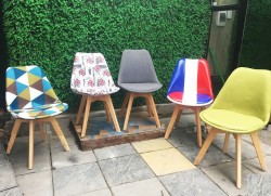 Ghế ngồi thư giãn đệm nỉ cho quán cafe GCF15