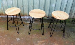 ghế đôn tròn khung sắt đệm gỗ GDT02