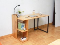 Bàn gỗ tự nhiên liền kệ sách chân sắt BSK31
