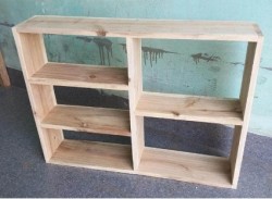 Kệ sách gỗ bạch đàn tự nhiên 3 tầng KTT15