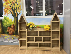 Kệ sách gỗ hình ngôi nhà 4 tầng rộng 1m5 KSG91