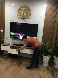 Kệ tivi gỗ treo tường đẹp KTV37