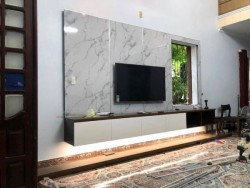 Kệ tivi gỗ treo tường đẹp KTV42