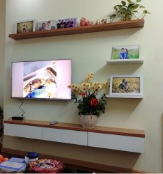 Kệ tivi gỗ treo tường đẹp có ngăn kéo KTV49