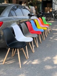 Ghế cafe chân gỗ lưng nhựa mặt đệm GCF79