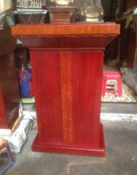 Bục tượng bác gỗ công nghiệp sơn PU BTB02