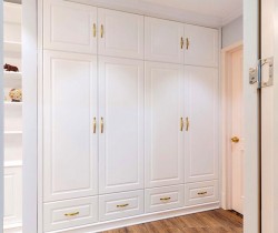 Tủ quần áo âm tường sơn trắng TQA93