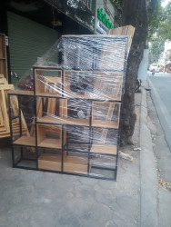 Kệ vách ngăn trang trí căn hộ KGS88