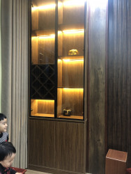 Tủ rượu cánh kính khung nhôm hệ KK33 ( Giá chưa có đèn )