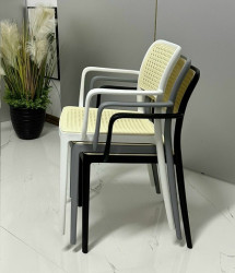 Ghế cafe nhựa có tay GCF65