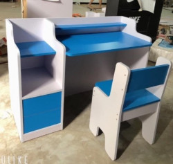 Bộ bàn ghế học sinh gỗ màu xanh trắng có kệ sách và hộc liền bàn BGK75