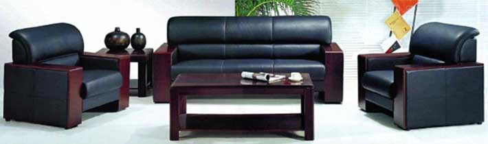 Với Ghế sofa phòng khách SF11PVC, bạn sẽ có một không gian nghỉ ngơi và thư giãn đích thực. Chất liệu da PVC cao cấp và đế bằng thép không gỉ mang lại cảm giác thoải mái và đáng tin cậy. Điều đó chắc chắn khiến bạn cảm thấy thoải mái và thư giãn hơn trong ngôi nhà của mình.