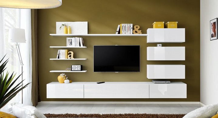 Đón một không gian phòng khách sang trọng với tông màu đen trắng hiện đại và kệ TiVi treo tường tinh tế. Hãy xem thêm hình ảnh và cảm nhận sự đẳng cấp và đẹp mắt của những chi tiết thiết kế.